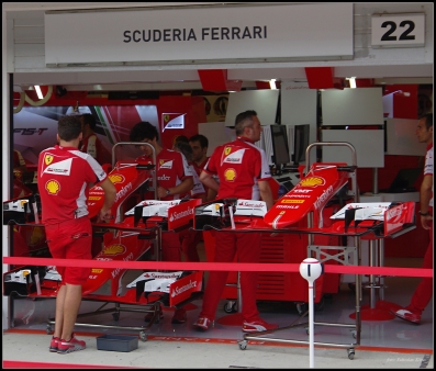 Ferrari box 1